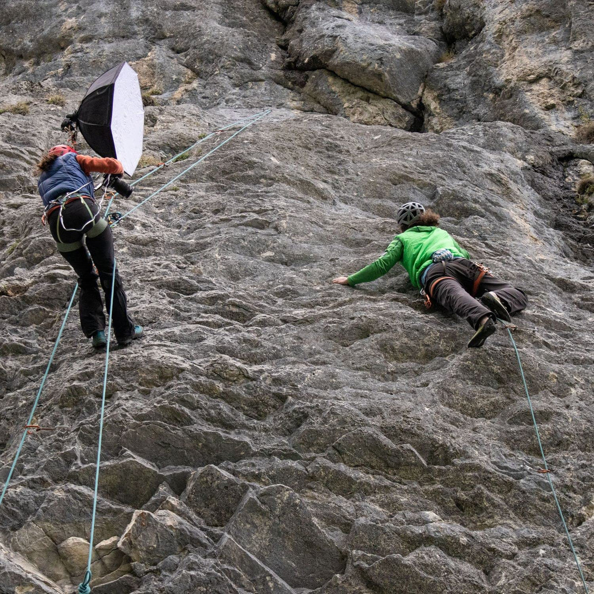 Canon EOS R5 Full-Frame Mirrorless Camera - 8K Video, 45 Megapixel Full-Frame CMOS Sensor, DIGIC X Image Processor, Up to 12 fps Mechanical Shutter (Body Only)